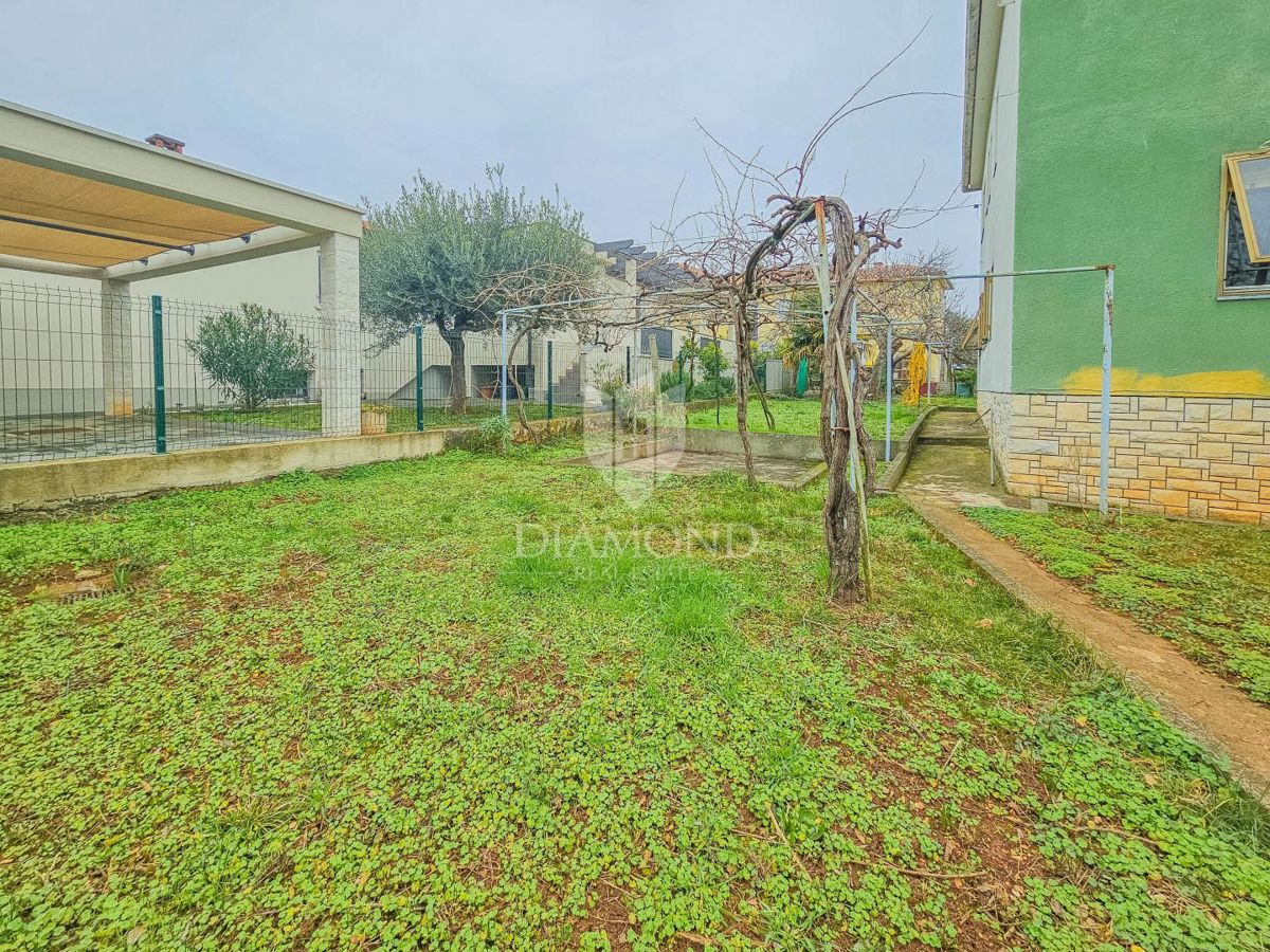 Umag, hiša z veliko potenciala 250 m od morja!