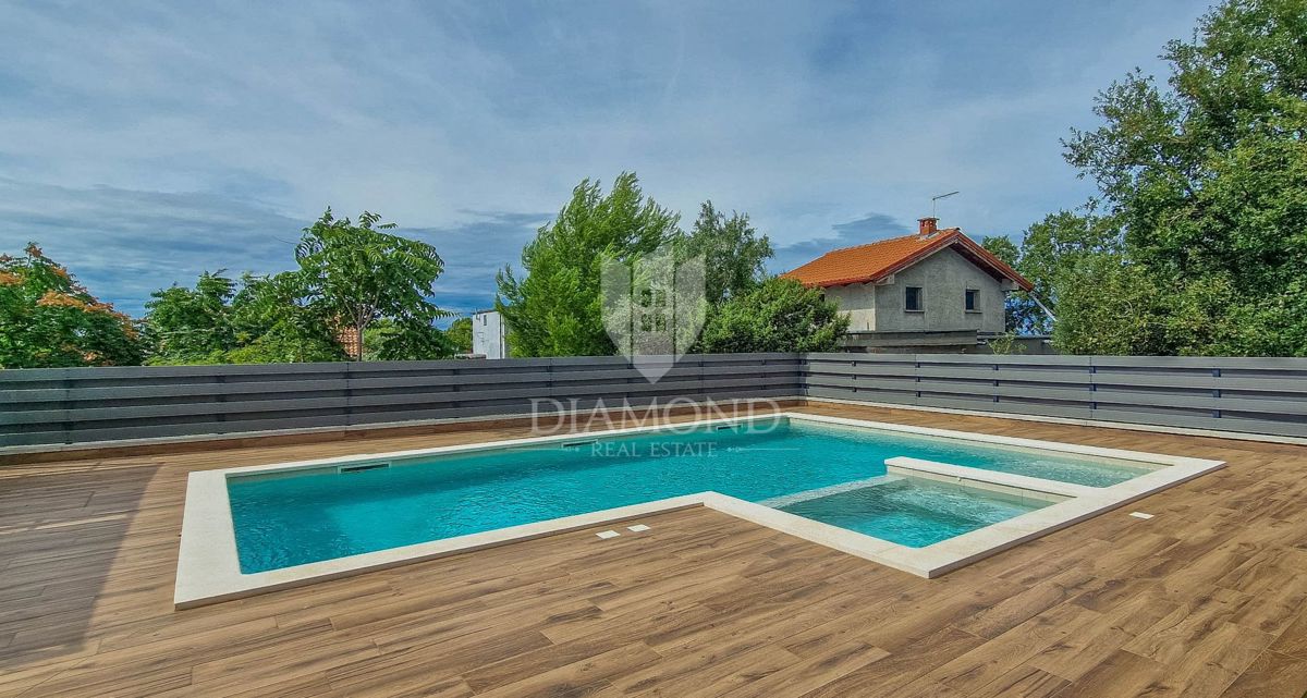 Fažana, okolica, luksuzna vila z razgledom, blizu plaže
