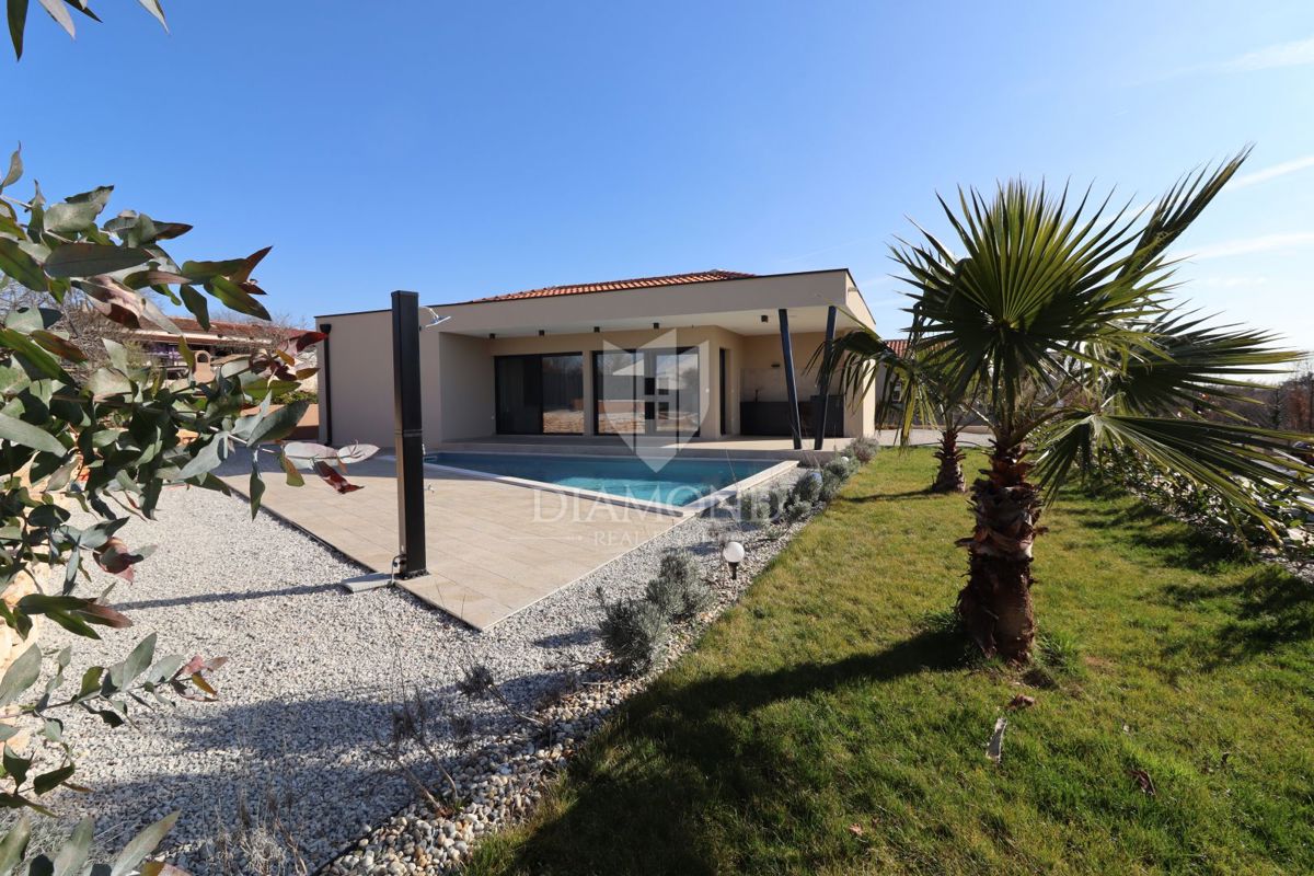 Poreč, okolica, popolnoma opremljena pritlična hiša v mirnem kraju
