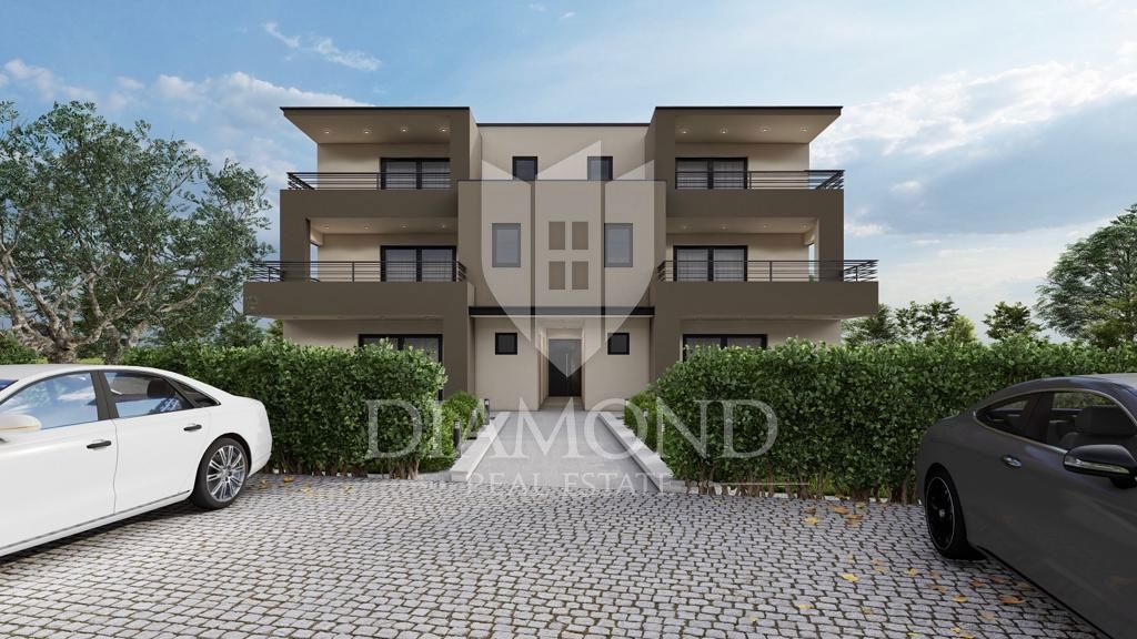 Poreč, okolica, dvoetažni trisobni apartma s pogledom na morje!