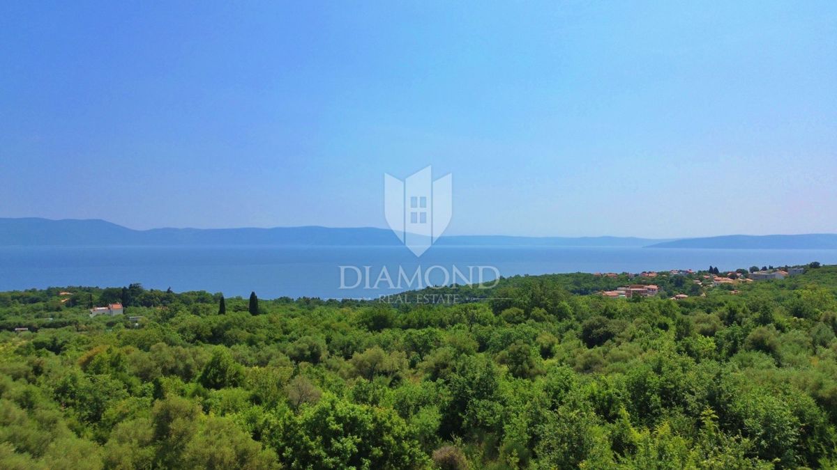 Zemljišče Rabac, Labin, 769m2