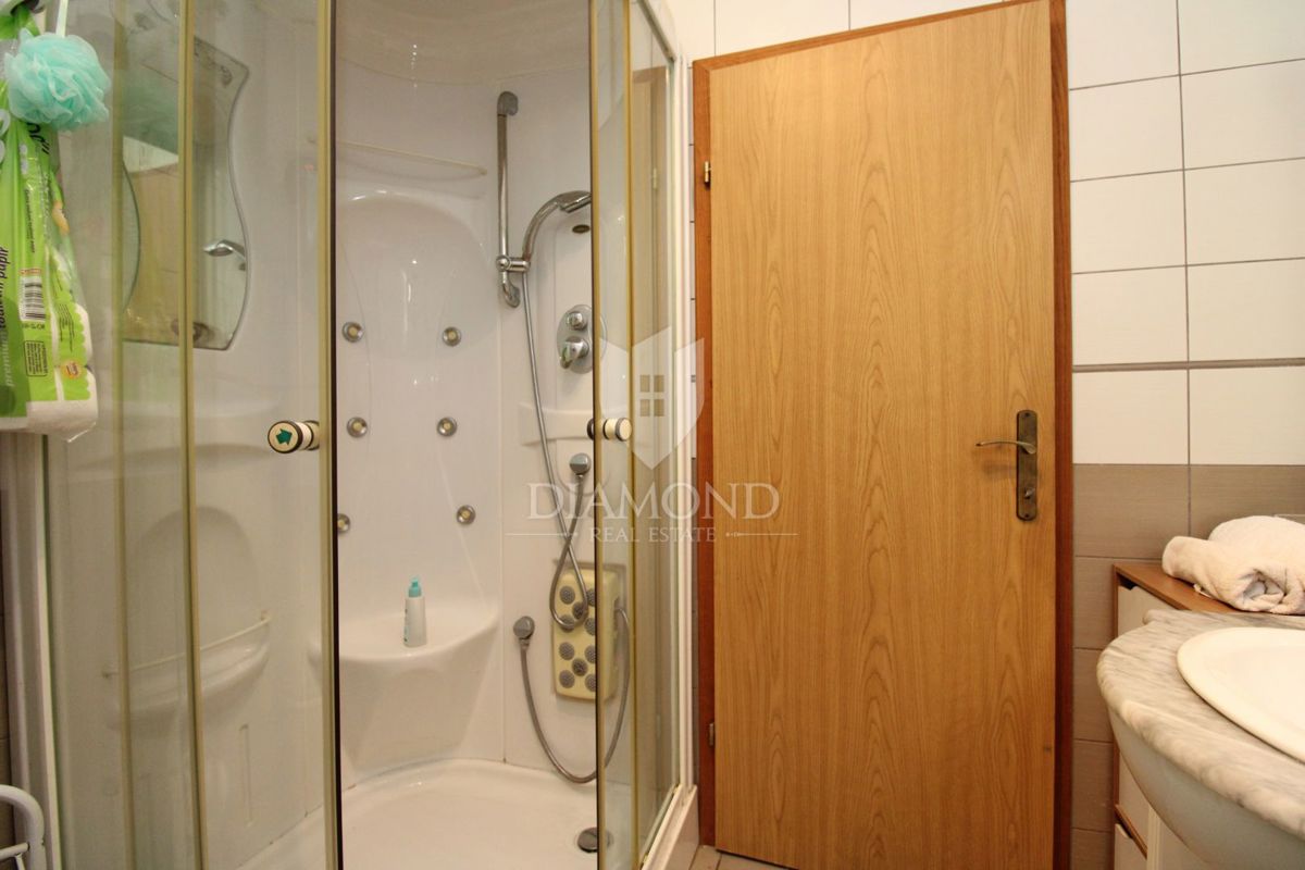 Apartmaj Malinska, Malinska-Dubašnica, 72m2