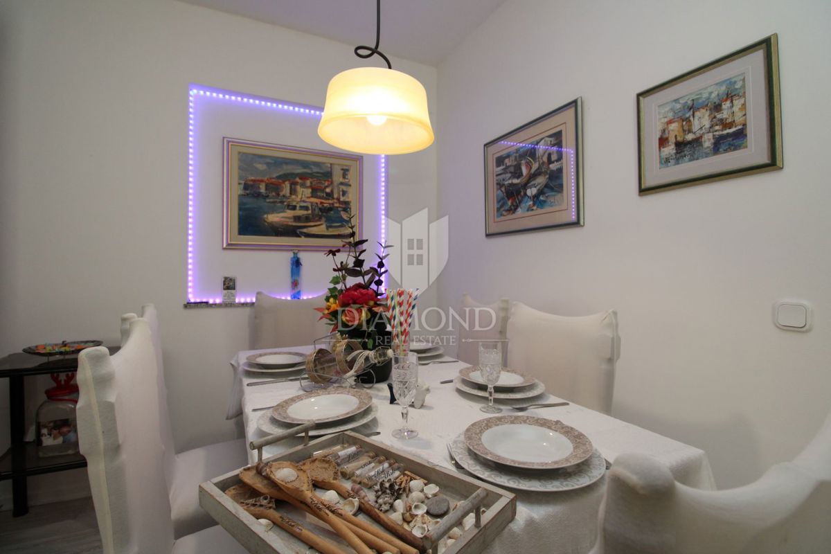 Apartmaj Malinska, Malinska-Dubašnica, 72m2