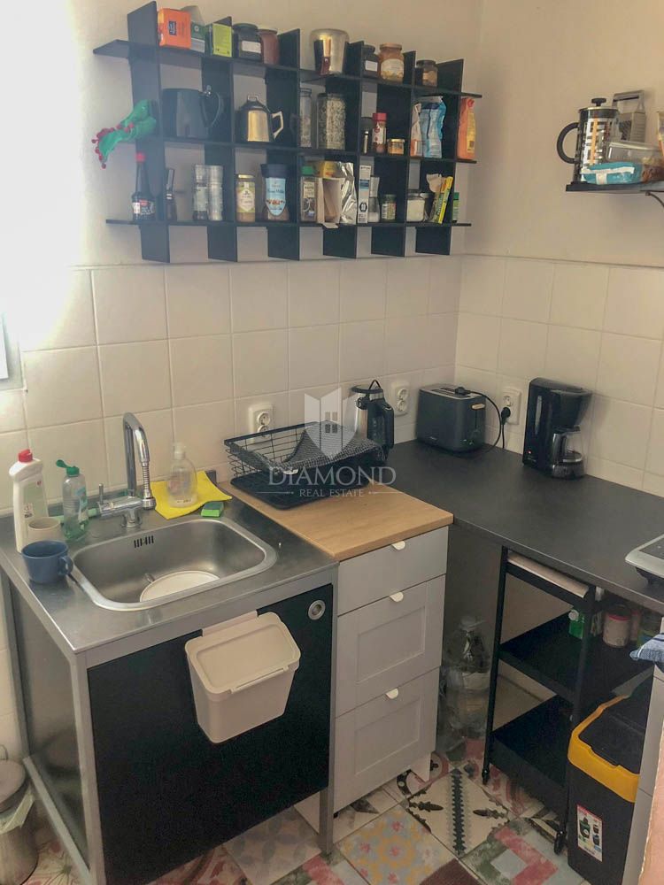 Priložnost! Hiša z dvoriščem blizu centra Pulja! 