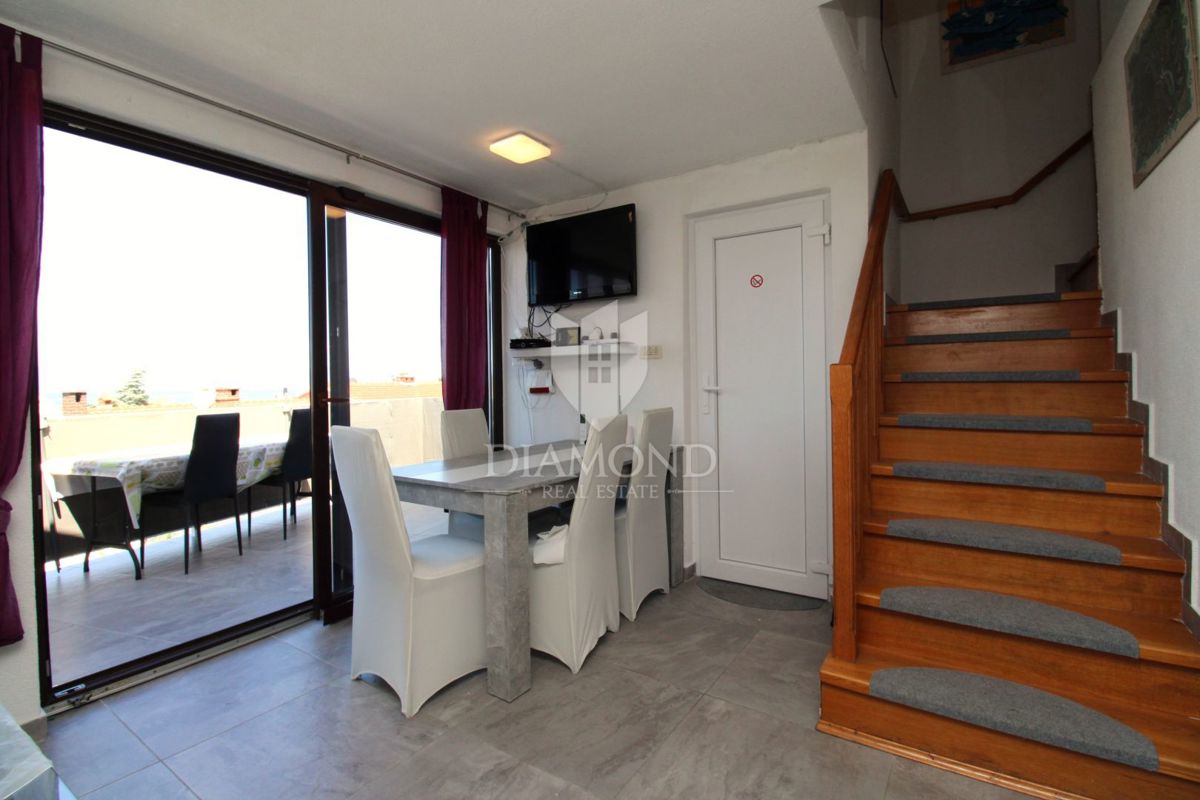 Apartmaj Malinska, Malinska-Dubašnica, 73m2