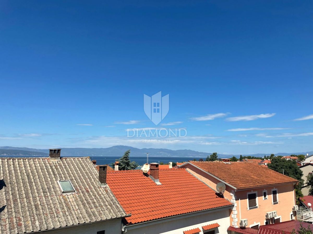 Apartmaj Malinska, Malinska-Dubašnica, 73m2