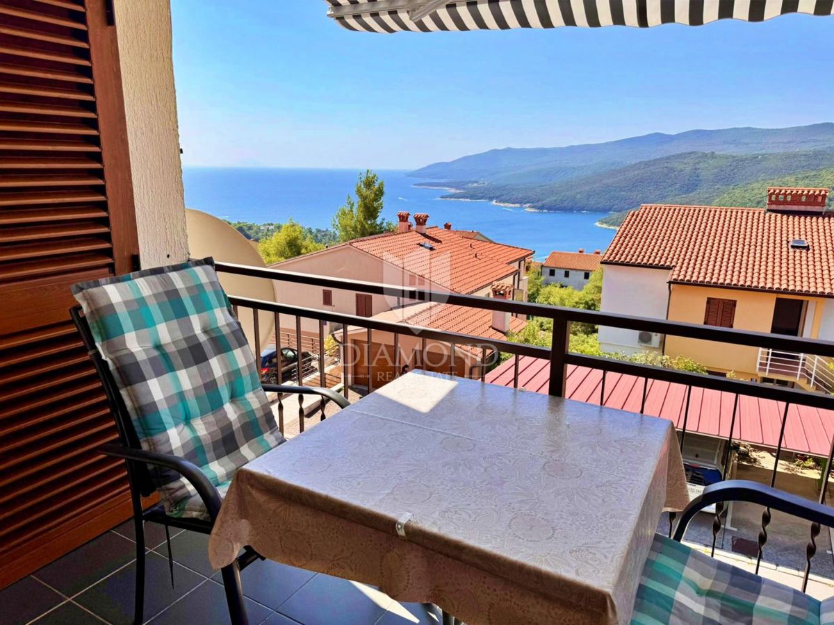EKSKLUZIVNO, APARTMA S POGLEDOM NA MORJE, RABAC