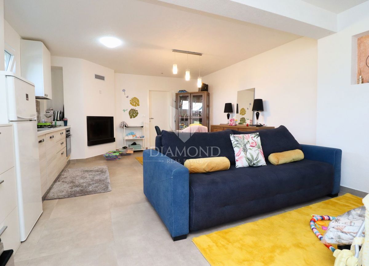 Poreč, okolica, moderna vila s 6 apartmaji