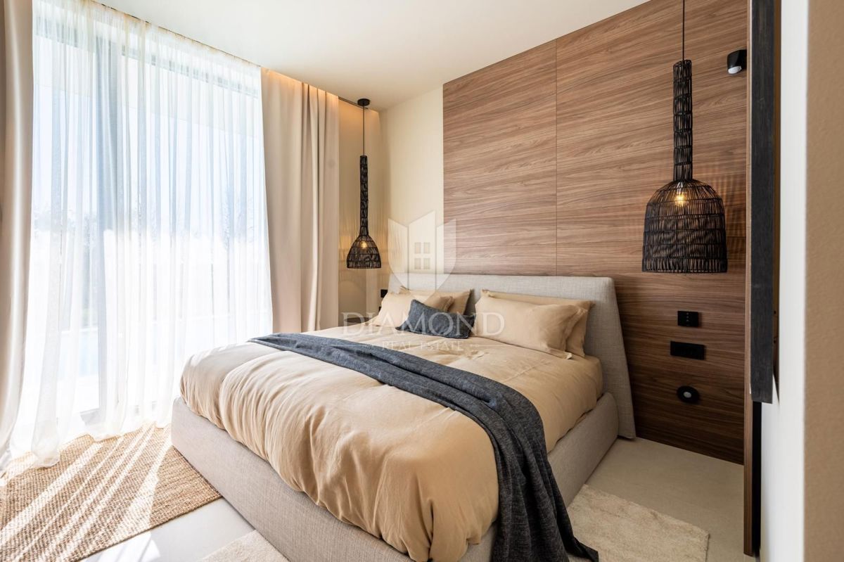 Poreč, Ekskluzivna prizemnica z bazenom