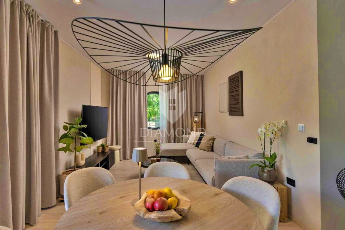 EKSKLUZIVNO! Moderna vrstna hiša, Labin, Istra