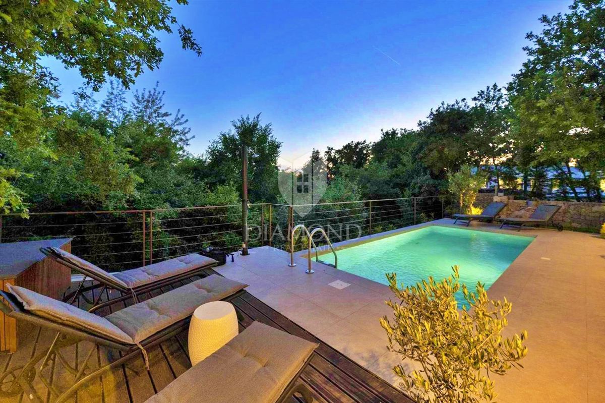 EKSKLUZIVNO! Moderna vrstna hiša, Labin, Istra