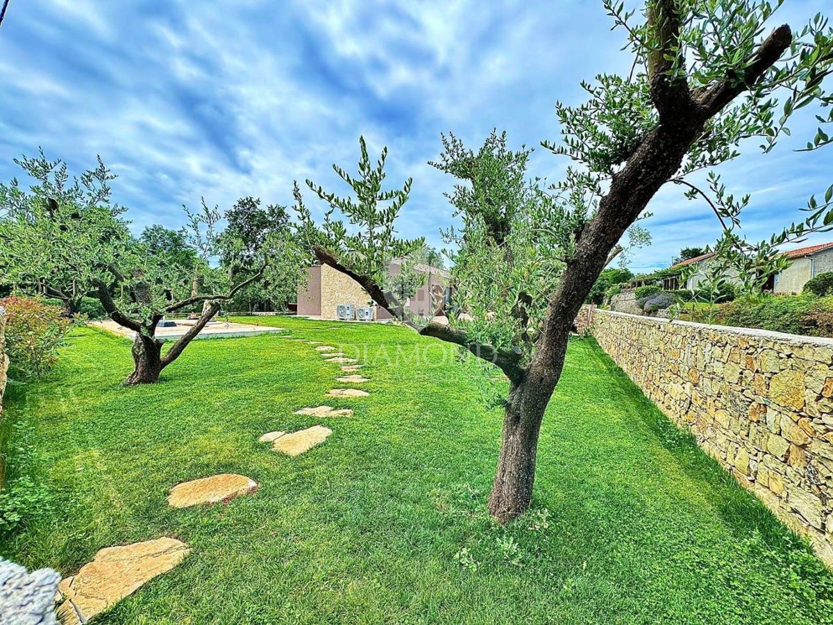 EKSKLUZIVNO! Moderna vrstna hiša, Labin, Istra