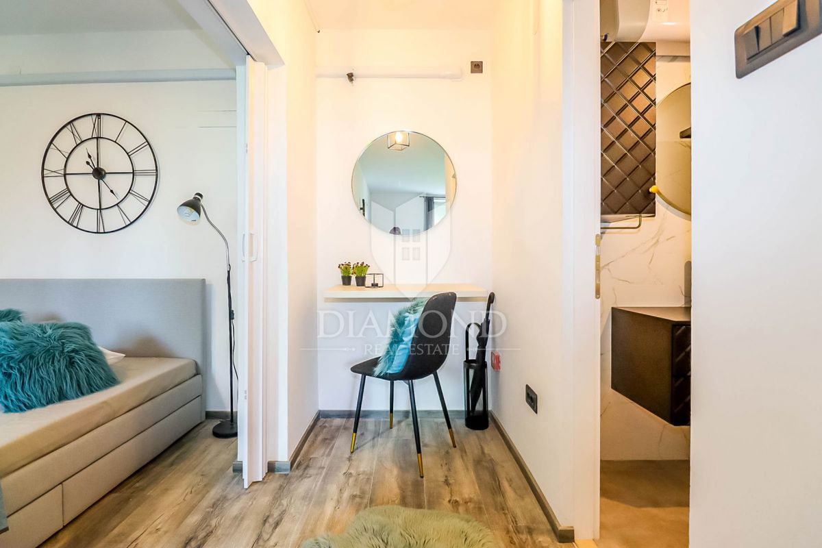 Očarljivo stanovanje v Rovinju na iskani lokaciji