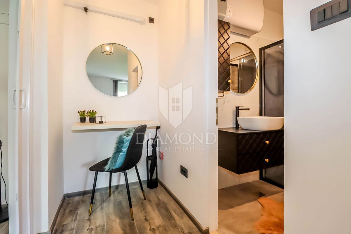 Očarljivo stanovanje v Rovinju na iskani lokaciji