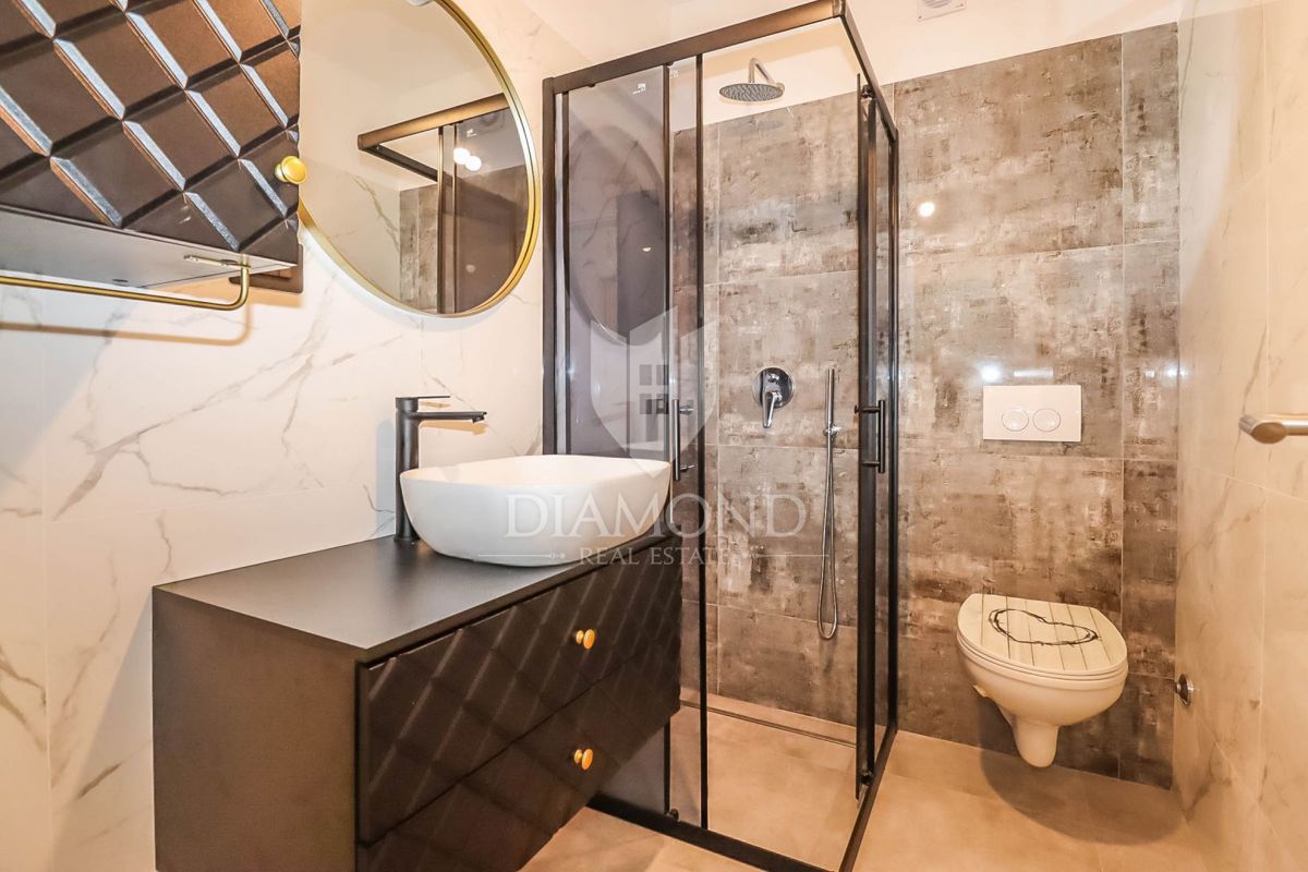 Očarljivo stanovanje v Rovinju na iskani lokaciji