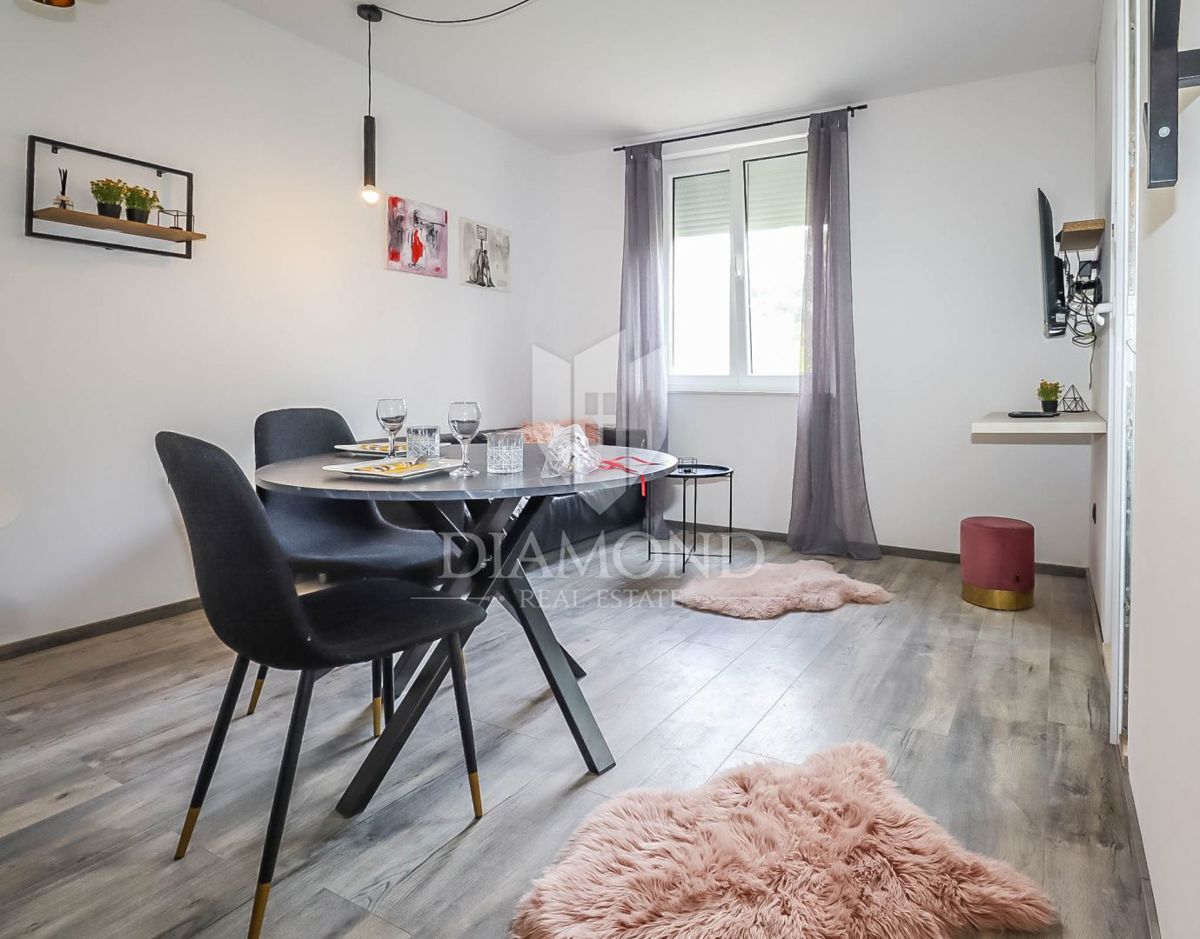 Očarljivo stanovanje v Rovinju na iskani lokaciji