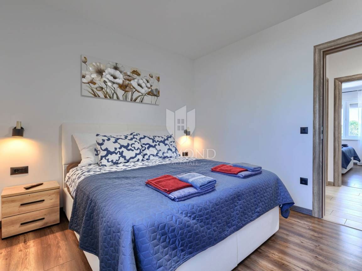 ISTRA, LABIN, HIŠA Z VELIKIM STAVBNIM ZEMLJIŠČEM