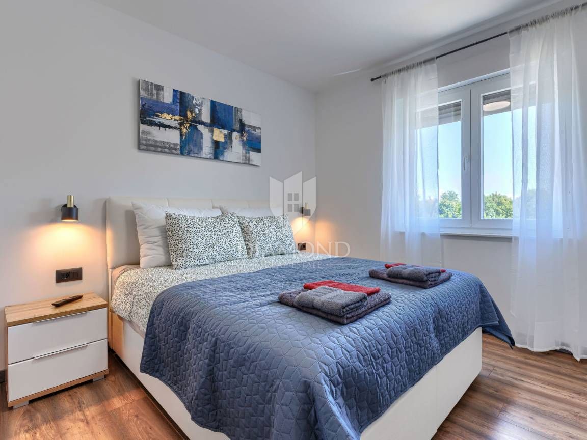 ISTRA, LABIN, HIŠA Z VELIKIM STAVBNIM ZEMLJIŠČEM