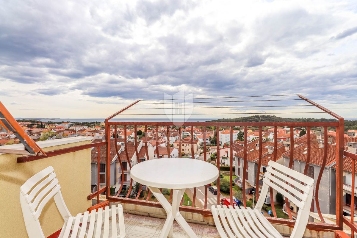 Rovinj, stanovanje s panoramskim POGLEDOM NA MORJE!!!