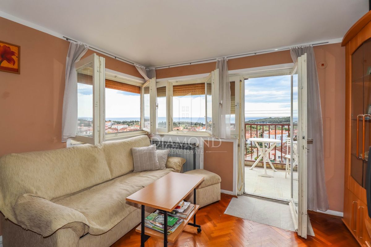 Rovinj, stanovanje s panoramskim POGLEDOM NA MORJE!!!