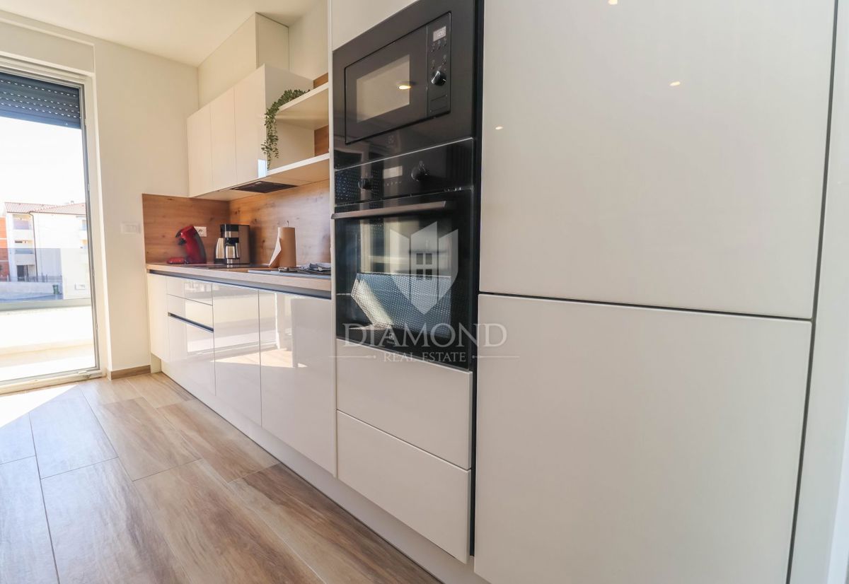 Moderno novo stanovanje s pogledom na morje - Medulin, Istra