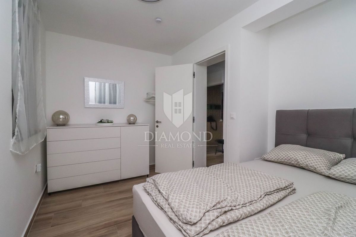 Moderno novo stanovanje s pogledom na morje - Medulin, Istra