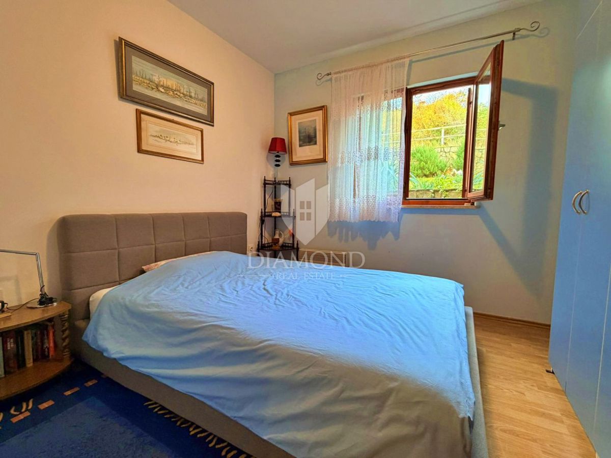 Apartma z veliko teraso, Rabac