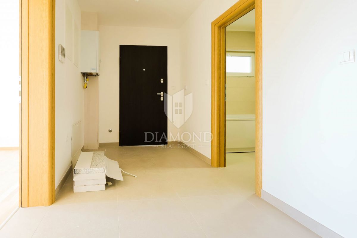 Apartmaj Prozorje, Dugo Selo - Okolica, 75m2