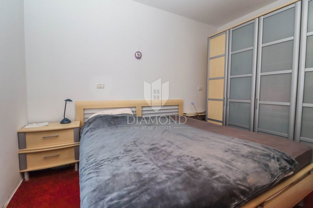 Privlačno stanovanje z zasebnim vrtom v Premanturi