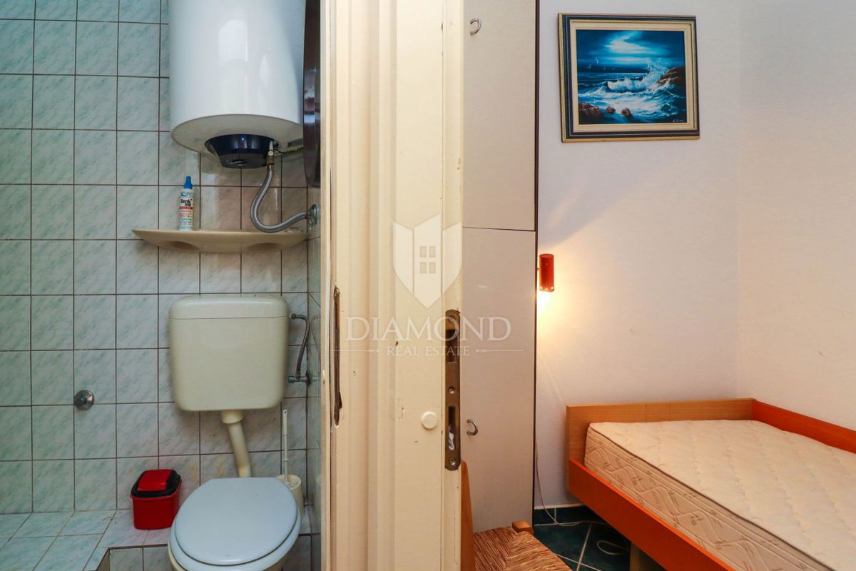 Poreč – prostorno dvoetažno stanovanje v tretjem nadstropju