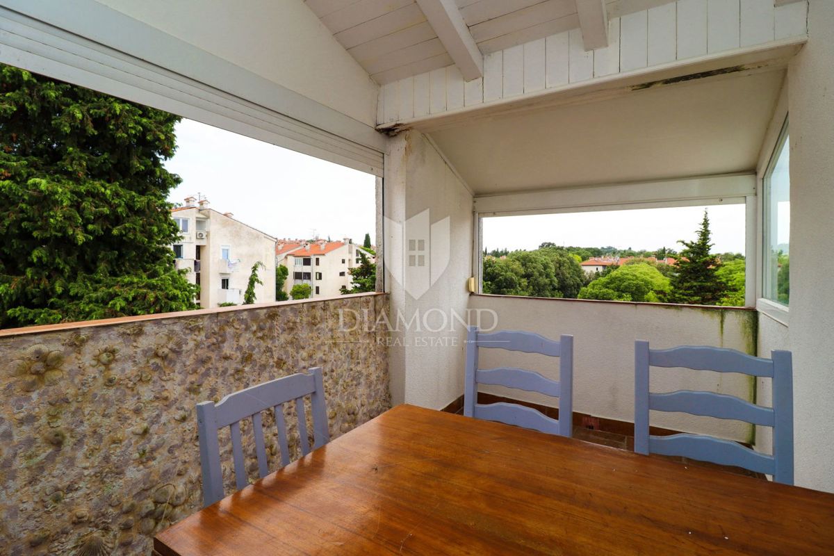 Poreč – prostorno dvoetažno stanovanje v tretjem nadstropju