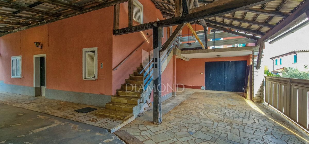 EKSKLUZIVNO! Ližnjan, stanovanjska hiša z veliko potenciala!