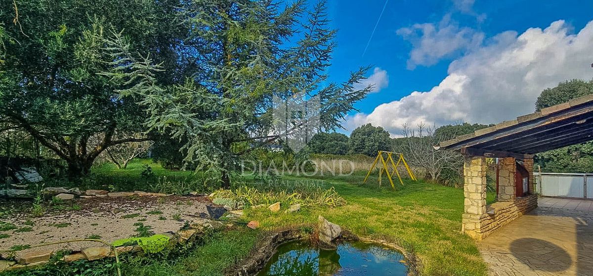 EKSKLUZIVNO! Ližnjan, stanovanjska hiša z veliko potenciala!