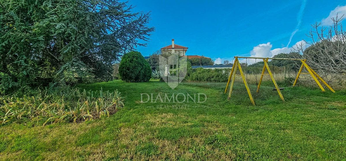 EKSKLUZIVNO! Ližnjan, stanovanjska hiša z veliko potenciala!