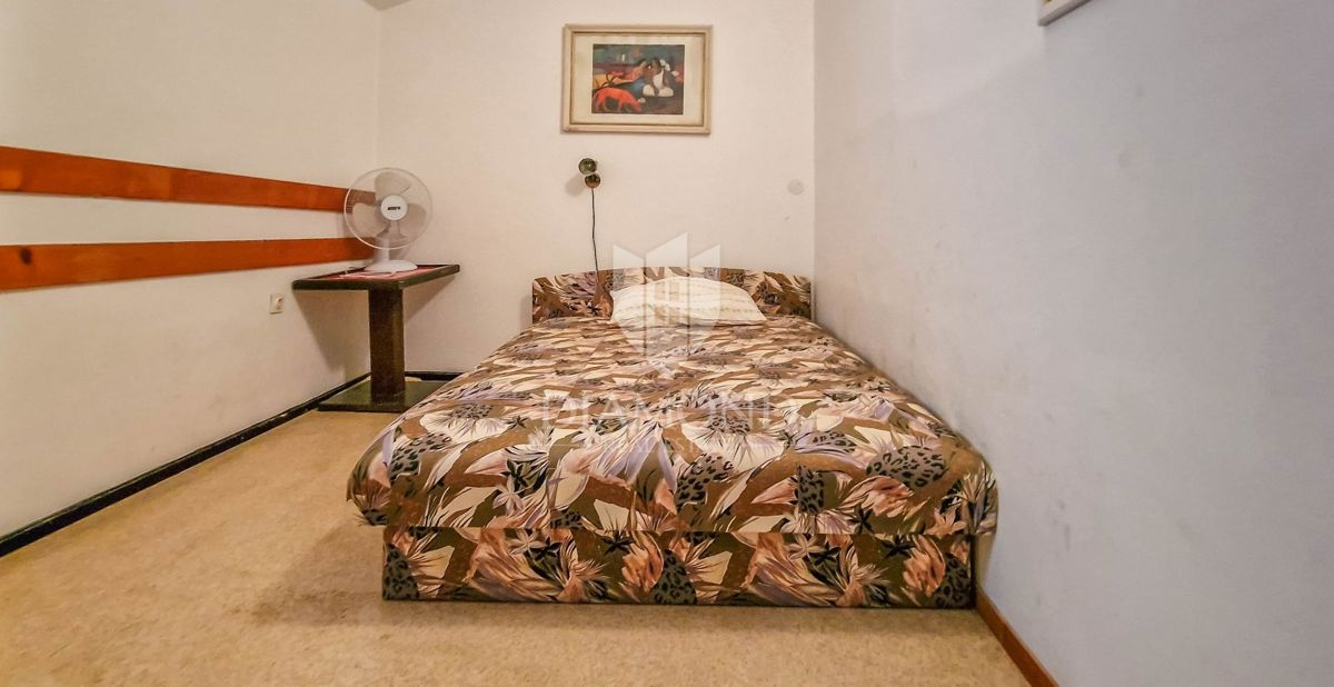 EKSKLUZIVNO! Ližnjan, stanovanjska hiša z veliko potenciala!