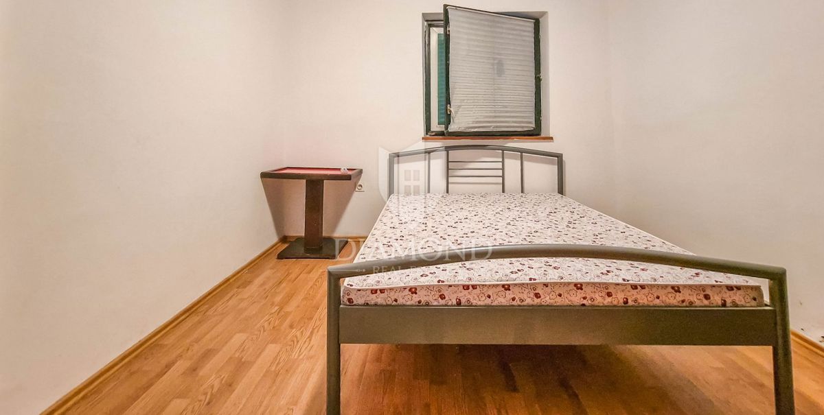 EKSKLUZIVNO! Ližnjan, stanovanjska hiša z veliko potenciala!