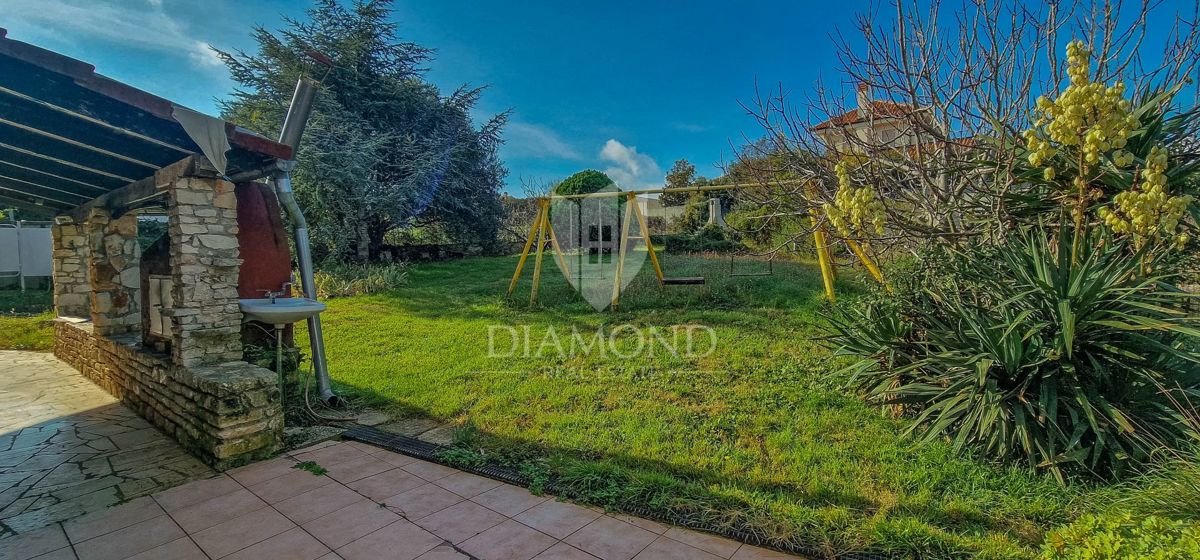 EKSKLUZIVNO! Ližnjan, stanovanjska hiša z veliko potenciala!