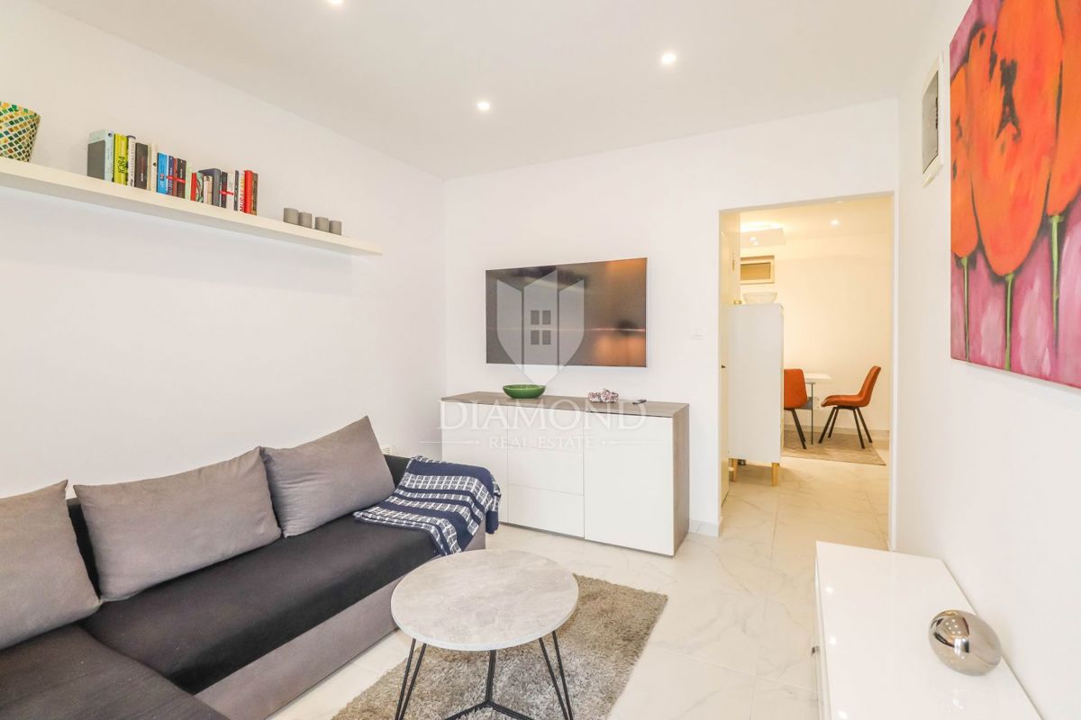 PRILOŽNOST! ROVINJ! NOVO STANOVANJE S TREM BALKONI!