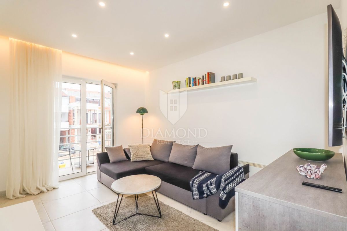 PRILOŽNOST! ROVINJ! NOVO STANOVANJE S TREM BALKONI!