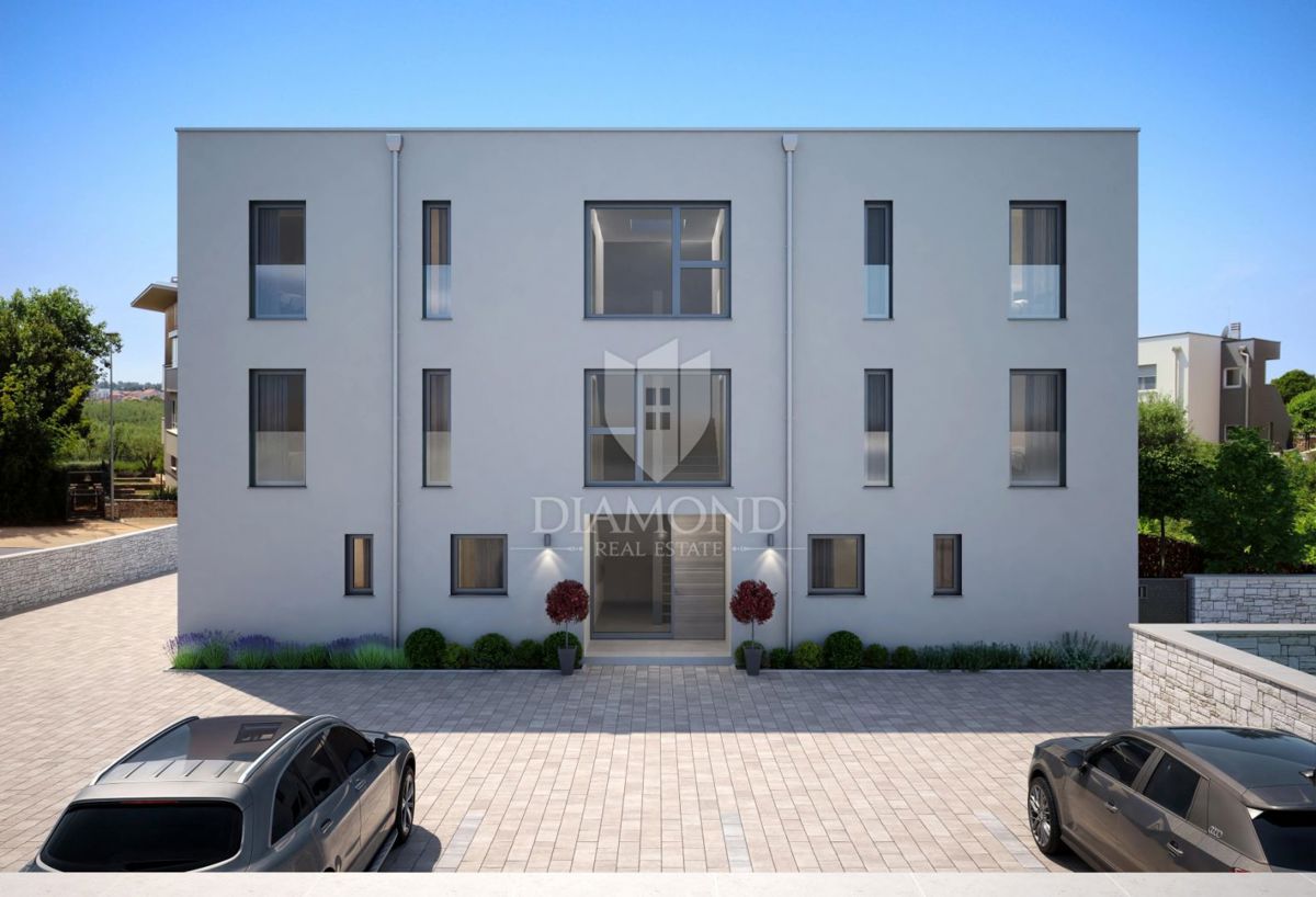 Umag, okolica, novo stanovanje 80 m2 v majhni stavbi na robu vasi