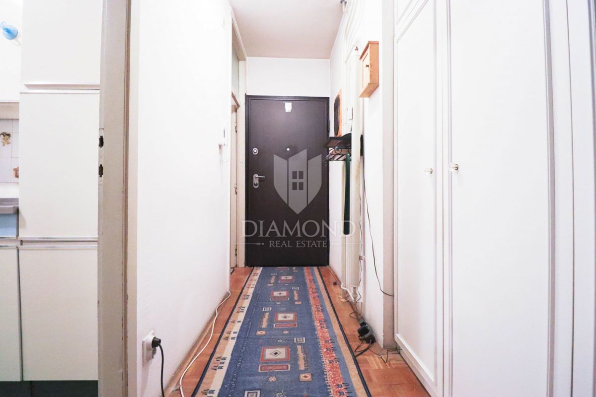 Zagreb, Sopot! Dvosobno stanovanje!