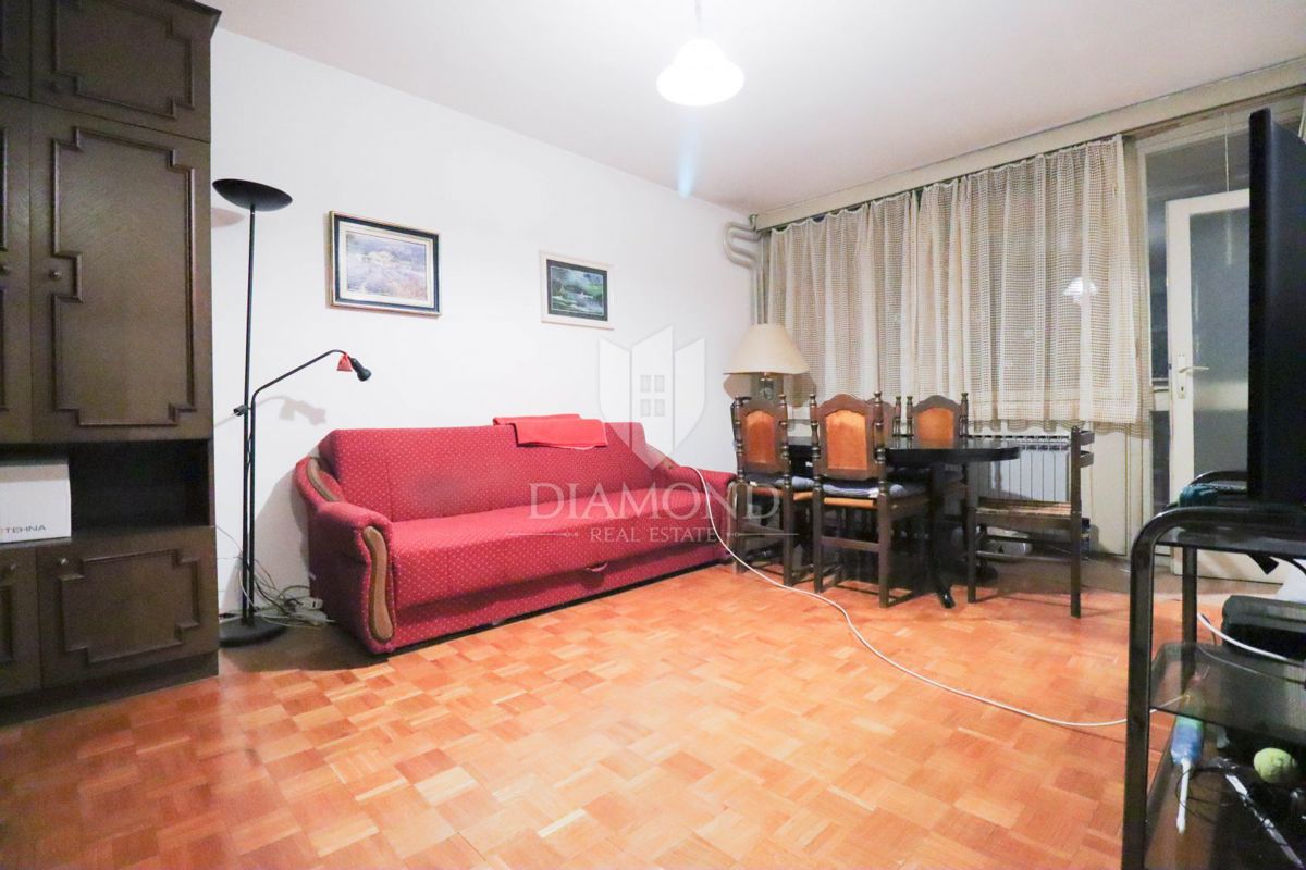 Zagreb, Sopot! Dvosobno stanovanje!