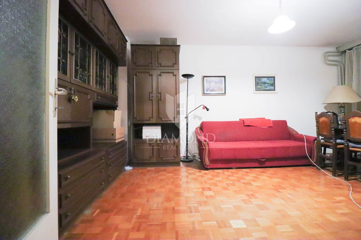 Zagreb, Sopot! Dvosobno stanovanje!