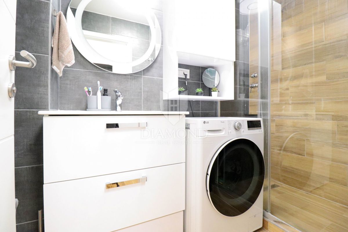 Zagreb, Voltino! Popolnoma prenovljeno trisobno stanovanje!