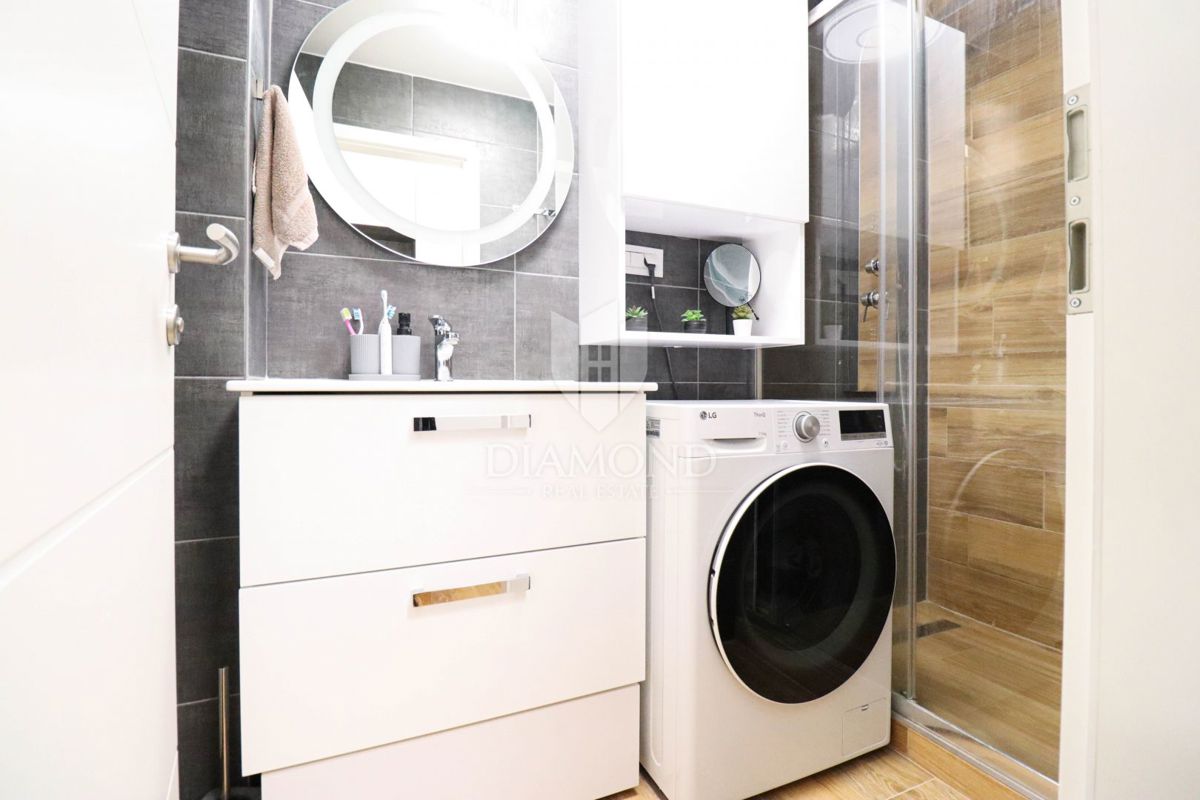 Zagreb, Voltino! Popolnoma prenovljeno trisobno stanovanje!