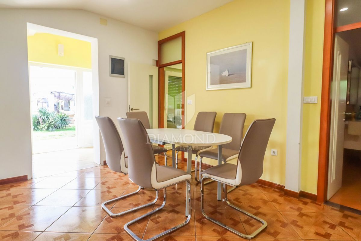 Pula okolica, hiša s čudovitim vrtom