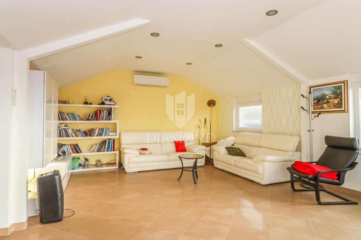 Pula okolica, hiša s čudovitim vrtom