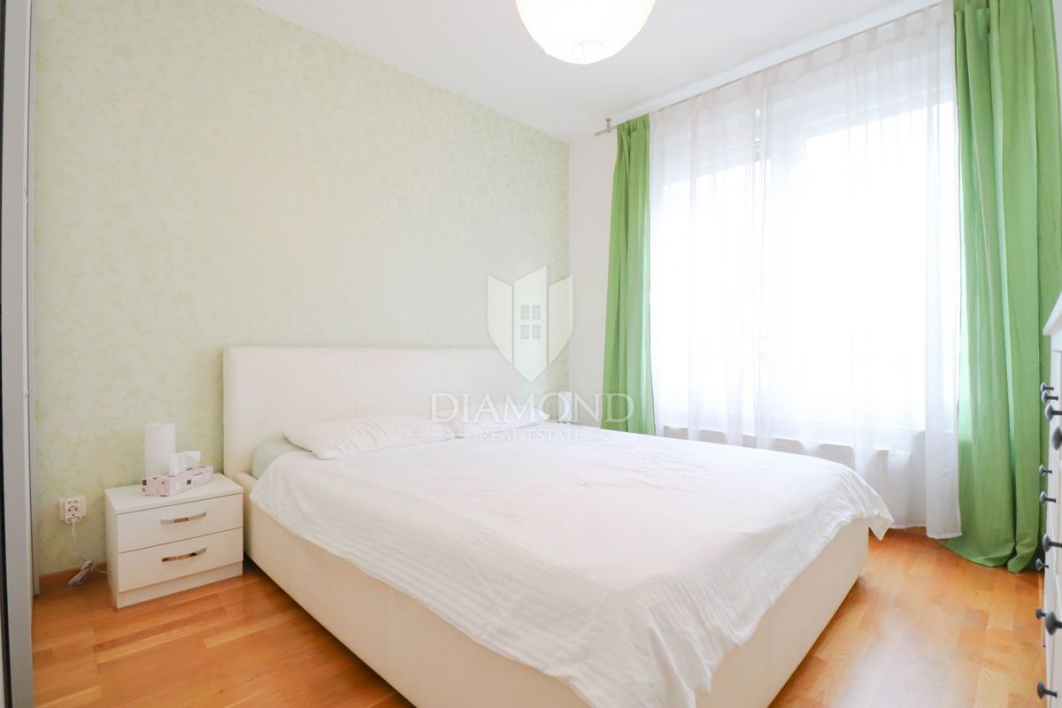 Zagreb, Špansko! Funkcionalno trisobno stanovanje!