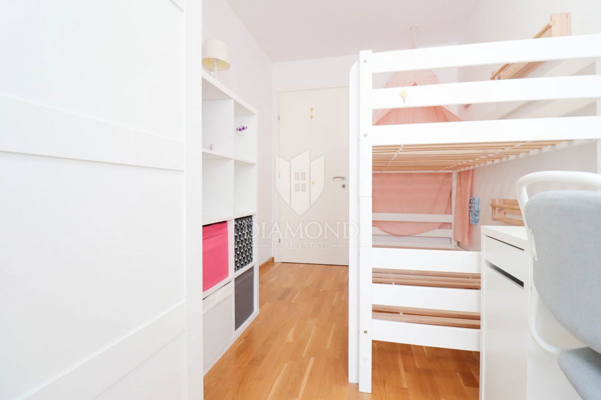 Zagreb, Špansko! Funkcionalno trisobno stanovanje!