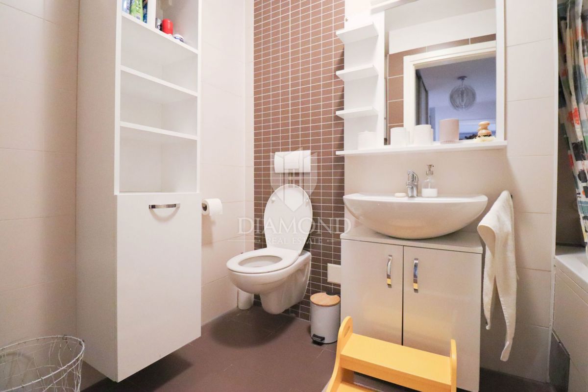 Zagreb, Špansko! Funkcionalno trisobno stanovanje!